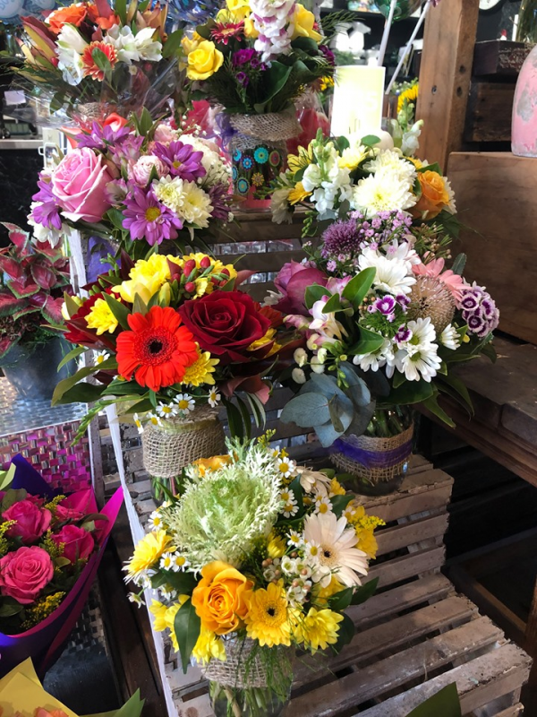 Seasonal Flowers Mason Jar (florists choice, mixed colours